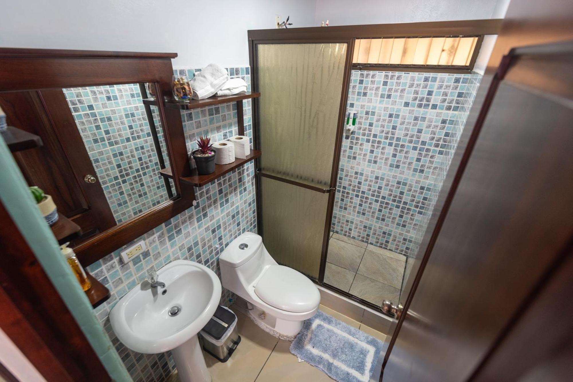 Villa Jade, La Fortuna Downtown ภายนอก รูปภาพ
