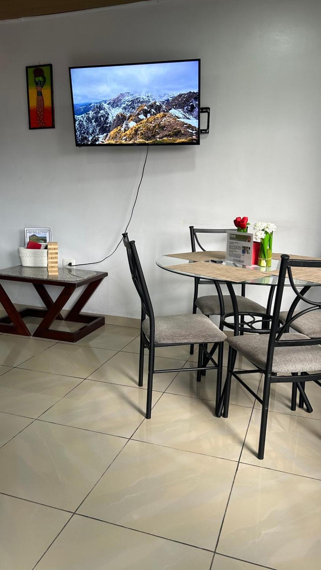 Villa Jade, La Fortuna Downtown ภายนอก รูปภาพ